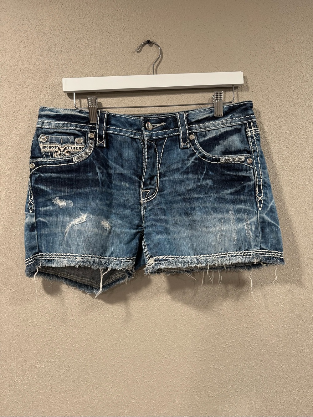 Rock Revival Vivian Shorts - Picture 2 of 8